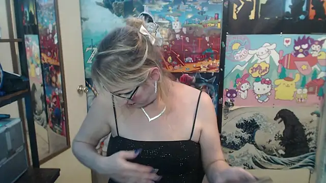 Savanah Banana  online show from 9, 11, 2025