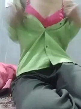 Snapshot of Isha_kumari_69 chatting on 3, 12, 2025 Isha kumari 69 online show from 3, 12, 2025