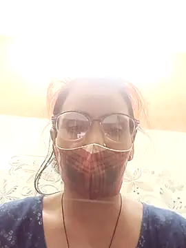 Snapshot of sanjana077 chatting on 6, 11, 2025 sanjana077 online show from 6, 11, 2025