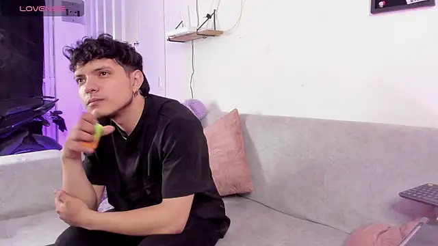 MidNightTouch-21 online show from 19, 11, 2025