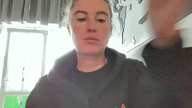 Ameli8 online show from 11, 11, 2025