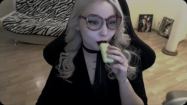 Snapshot of fromsun_forsoul777 chatting on 25, 11, 2025 fromsun forsoul777 online show from 25, 11, 2025