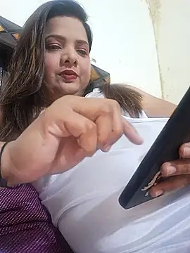 Snapshot of Adorable_Jannet chatting on 13, 11, 2025 Adorable Jannet online show from 13, 11, 2025