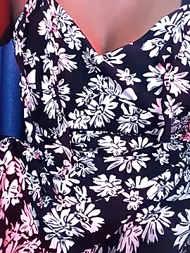 Snapshot of Rihasna chatting on 11, 11, 2025 Rihasna online show from 11, 11, 2025