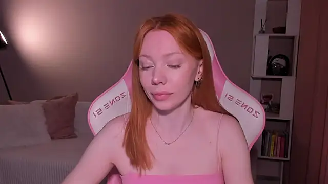 Elisahsthetics online show from 23, 4, 2026