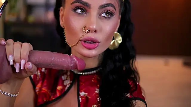 RavennaDArcy online show from 10, 4, 2026