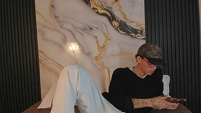 Snapshot of angels_007 chatting on 7, 11, 2025 angels 007 online show from 7, 11, 2025