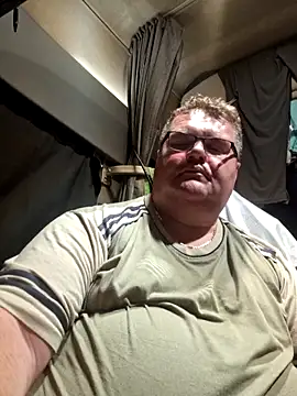 Snapshot of Grase44 chatting on 9, 5, 2026 Grase44 online show from 9, 5, 2026