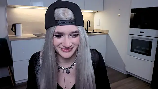 eshleeygreen online show from 4, 12, 2025