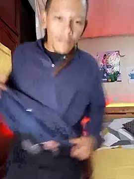 Snapshot of maijack25 chatting on 18, 11, 2025 maijack25 online show from 18, 11, 2025