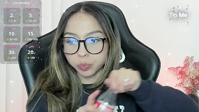 LuluuBerry online show from 21, 12, 2025