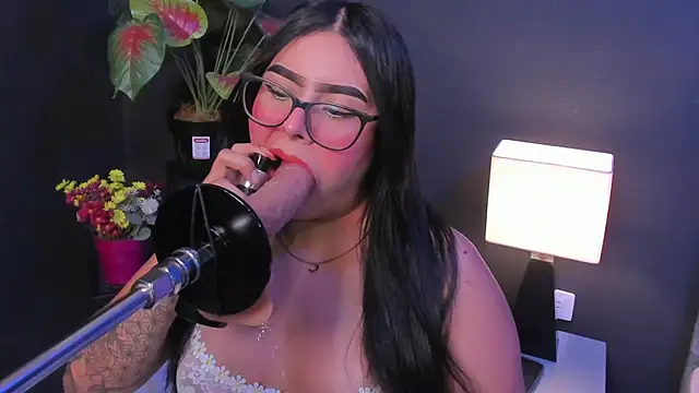 Amy whittee online show from 13, 4, 2026