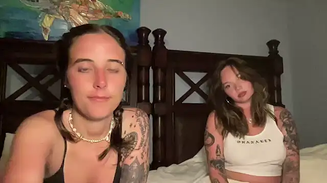 angelgirl98 online show from 15, 4, 2026