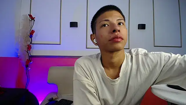 Tessachains 2  online show from 17, 12, 2025