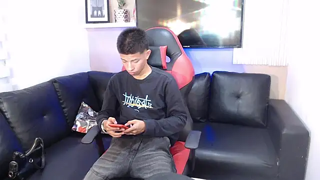 Tessachains 2  online show from 8, 1, 2026