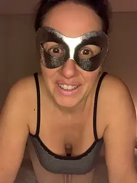 Snapshot of massagistahotbrunette chatting on 15, 3, 2026 massagistahotbrunette online show from 15, 3, 2026