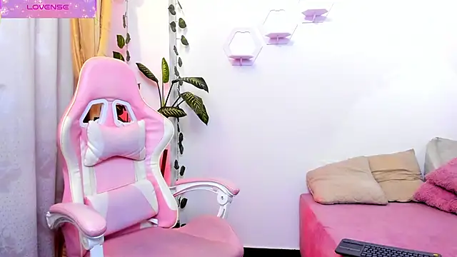 Snapshot of Isabella7__ chatting on 10, 11, 2025 Isabella7 online show from 10, 11, 2025