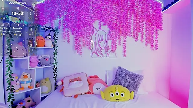 Snapshot of _hanna_sky chatting on 8, 11, 2025 hanna sky online show from 8, 11, 2025