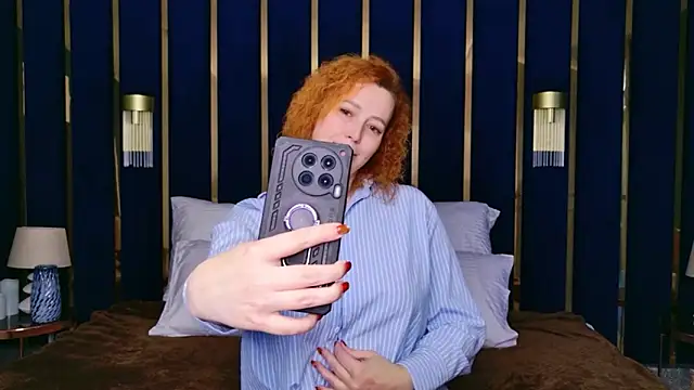 Evie Berret online show from 4, 12, 2025