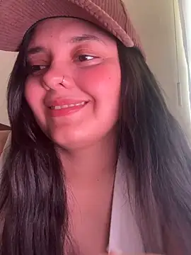 candicewest  online show from 16, 4, 2026