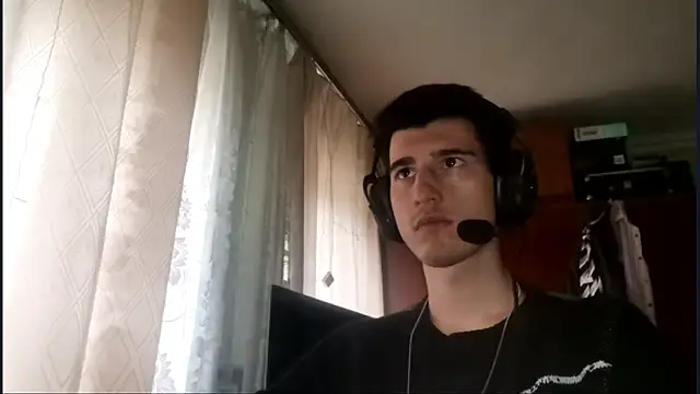 JamesLagerfeld online show from 6, 11, 2025