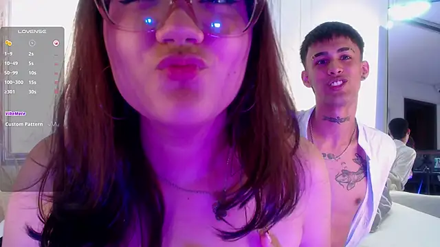 Snapshot of Aitana_valverde chatting on 6, 11, 2025 Aitana valverde online show from 6, 11, 2025