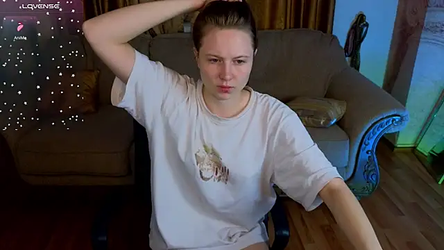 HolyBabyDoll online show from 16, 11, 2025