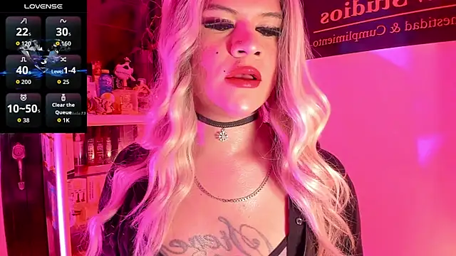 Snapshot of mistressparty chatting on 26, 4, 2026 mistressparty online show from 26, 4, 2026