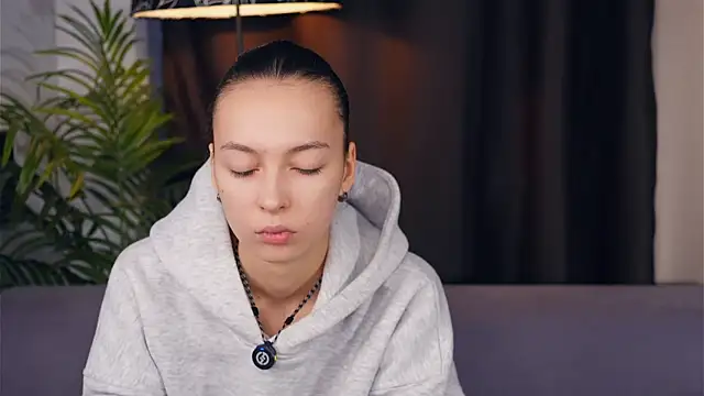 IvetteZermeno online show from 11, 11, 2025