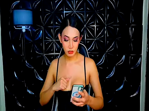 lilycruz99 online show from 28, 11, 2025