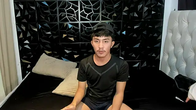 Snapshot of Urloverhardcock chatting on 25, 4, 2026 Urloverhardcock online show from 25, 4, 2026