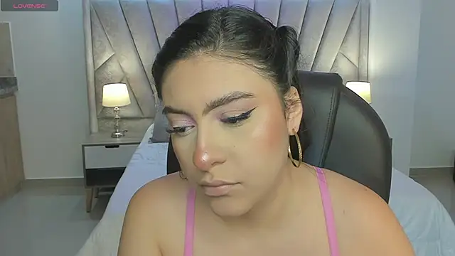 Maya vexx online show from 26, 11, 2025