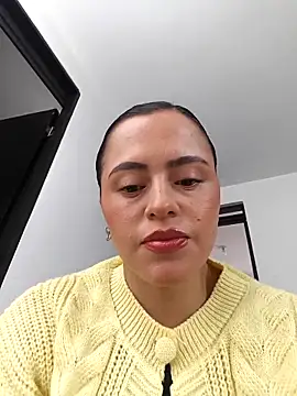 Snapshot of ALEJA__22 chatting on 12, 5, 2026 ALEJA 22 online show from 12, 5, 2026