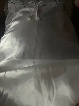  vaiolet owo online show from 23, 11, 2025