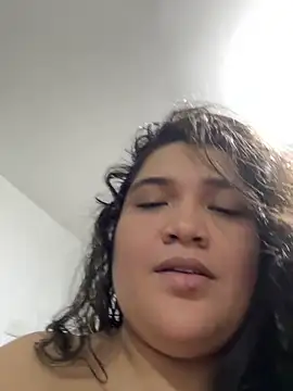 Snapshot of sweetmuslim01 chatting on 16, 11, 2025 sweetmuslim01 online show from 16, 11, 2025