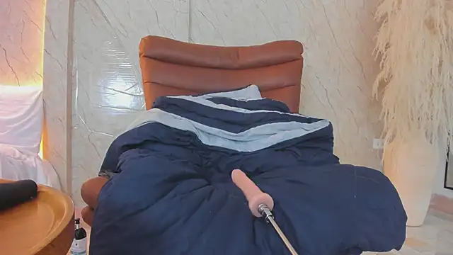 Snapshot of Brenda-Rosse chatting on 12, 2, 2026 Brenda-Rosse online show from 12, 2, 2026