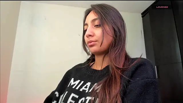 Snapshot of LilyGarcia chatting on 11, 5, 2026 LilyGarcia online show from 11, 5, 2026