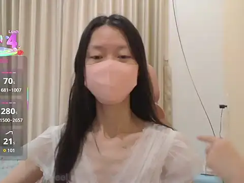 Lil-Cherries online show from 16, 11, 2025