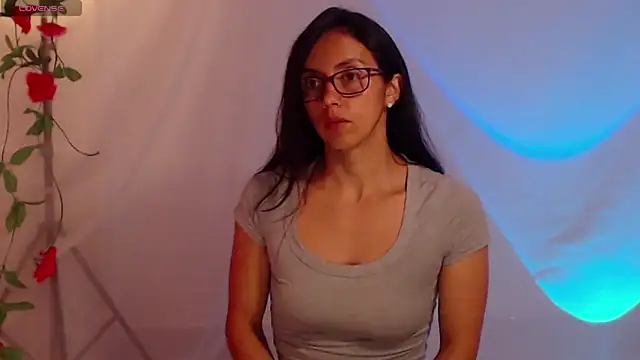 Snapshot of Belladonna_lips chatting on 2, 3, 2026 Belladonna lips online show from 2, 3, 2026