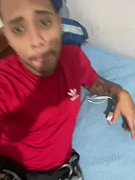 Snapshot of Yefridudamelflores chatting on 7, 4, 2026 Yefridudamelflores online show from 7, 4, 2026