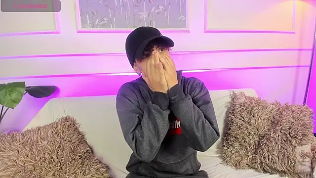 AliceMadnes online show from 23, 3, 2026