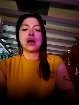 Snapshot of Chechi_miau chatting on 12, 11, 2025 Chechi miau online show from 12, 11, 2025