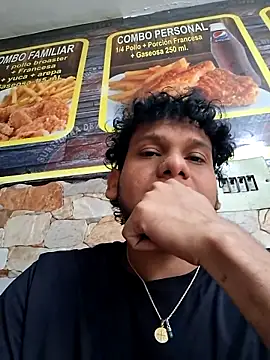 Snapshot of prototipoA45 chatting on 27, 4, 2026 prototipoA45 online show from 27, 4, 2026
