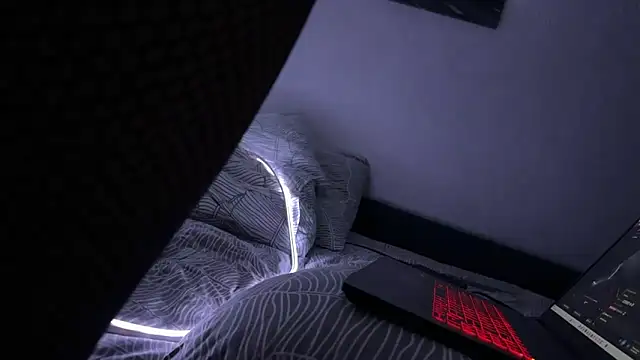 MollyLoveX online show from 13, 12, 2025