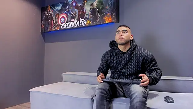 Snapshot of geremy_giroud chatting on 15, 11, 2025 geremy giroud online show from 15, 11, 2025