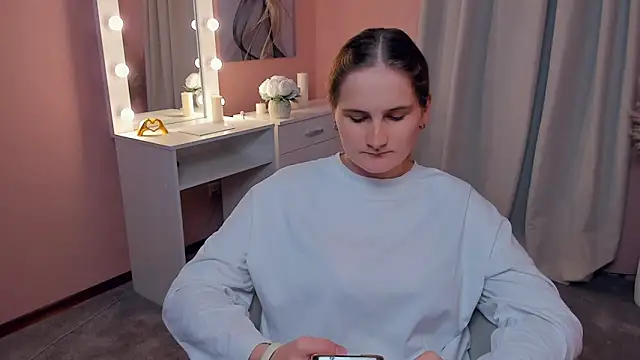 TorriBreckel online show from 9, 11, 2025