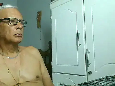 dirtysluttyfist online show from 12, 11, 2025