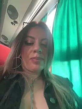 ariannawil online show from 30, 3, 2026