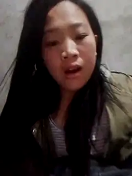 Yumiik2kk online show from 28, 11, 2025