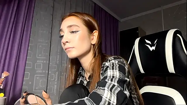 HollyPaw online show from 14, 11, 2025